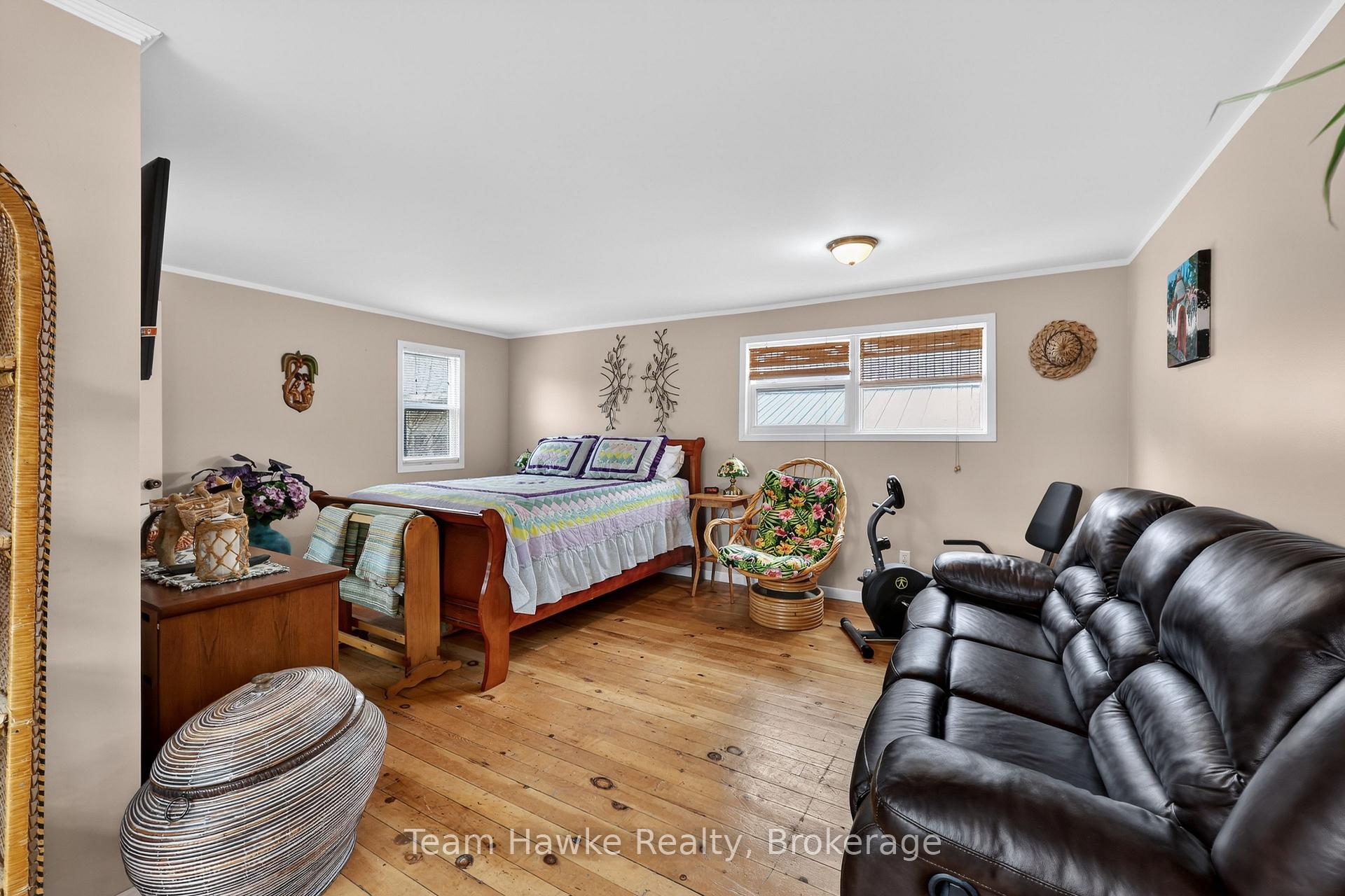 Photo 26 of 443 Elizabeth Street, Midland — HOMEH