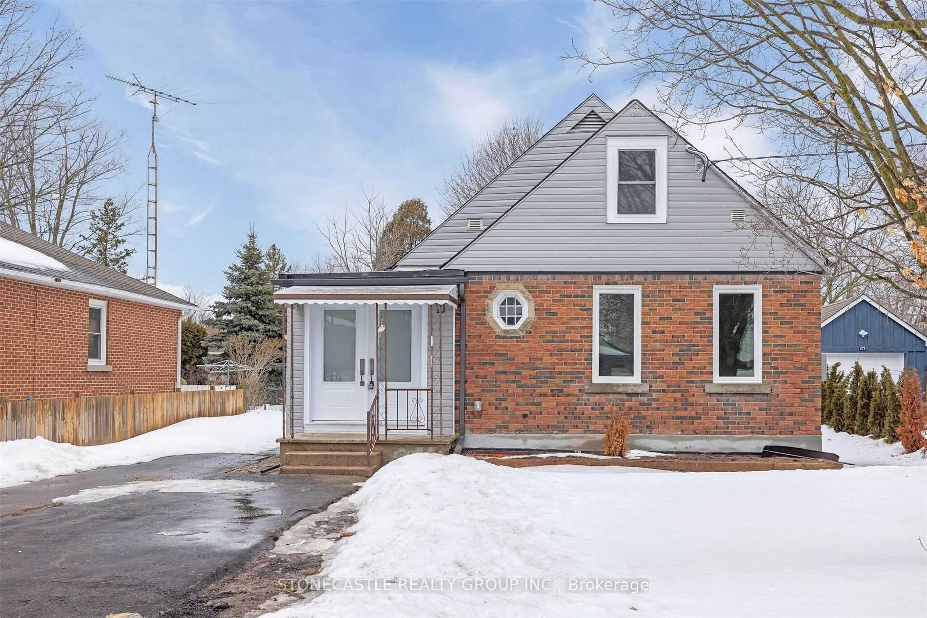 Photo 2 of 269 Peel Street, Halton Hills, Acton — HOMEH
