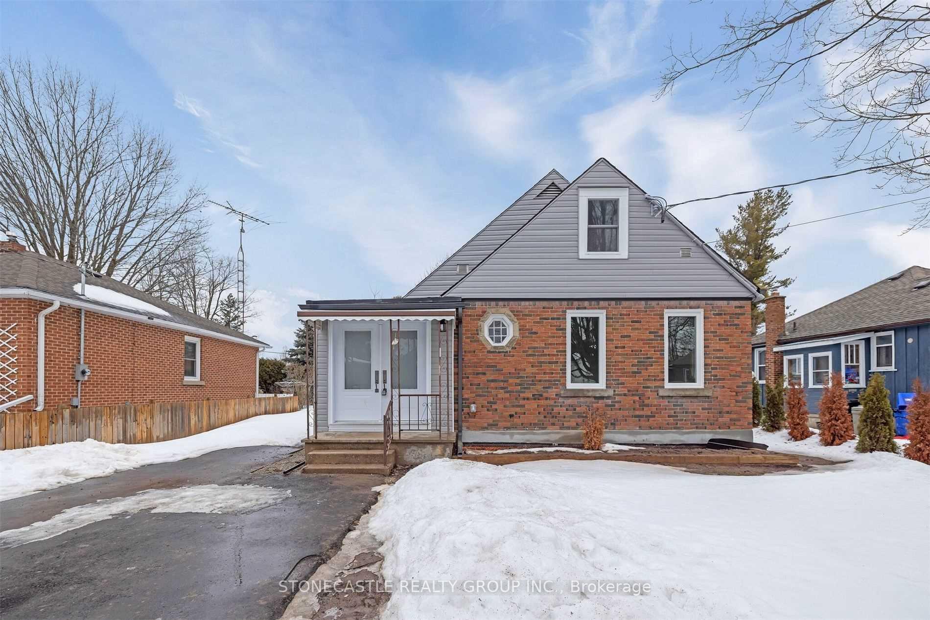 Photo 4 of 269 Peel Street, Halton Hills, Acton — HOMEH