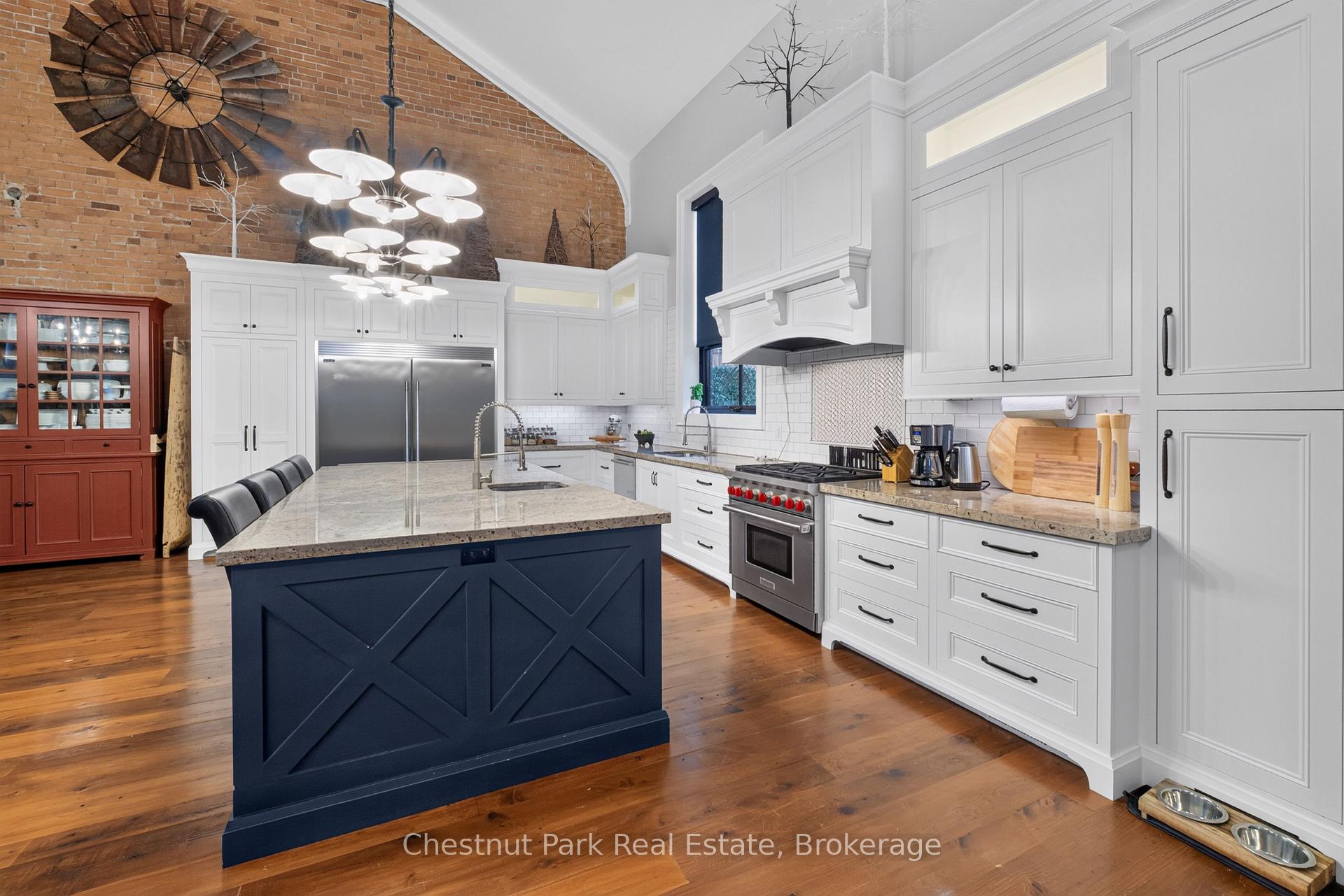 Photo 8 of 45 McMurray Street, Bracebridge — HOMEH