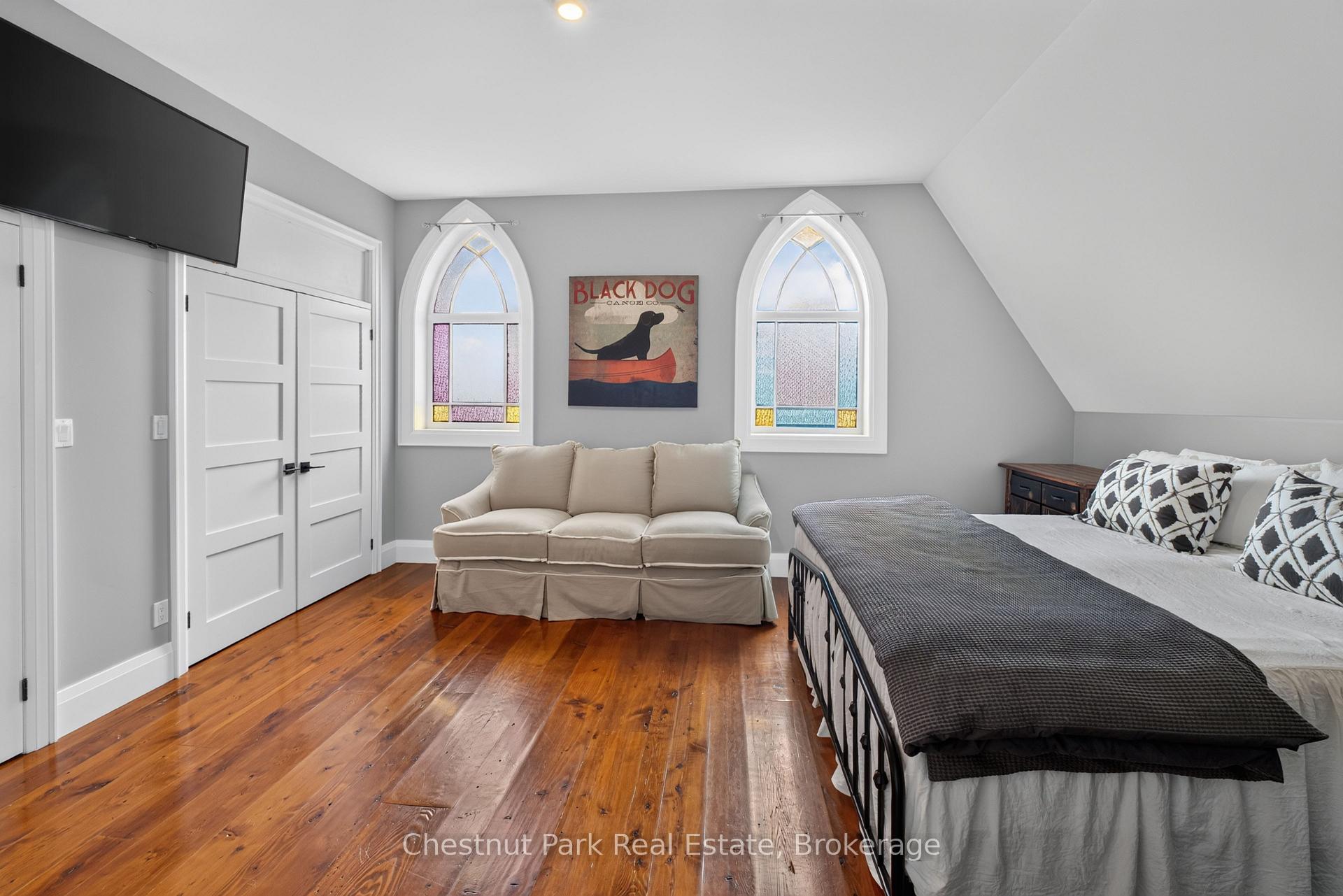 Photo 13 of 45 McMurray Street, Bracebridge — HOMEH