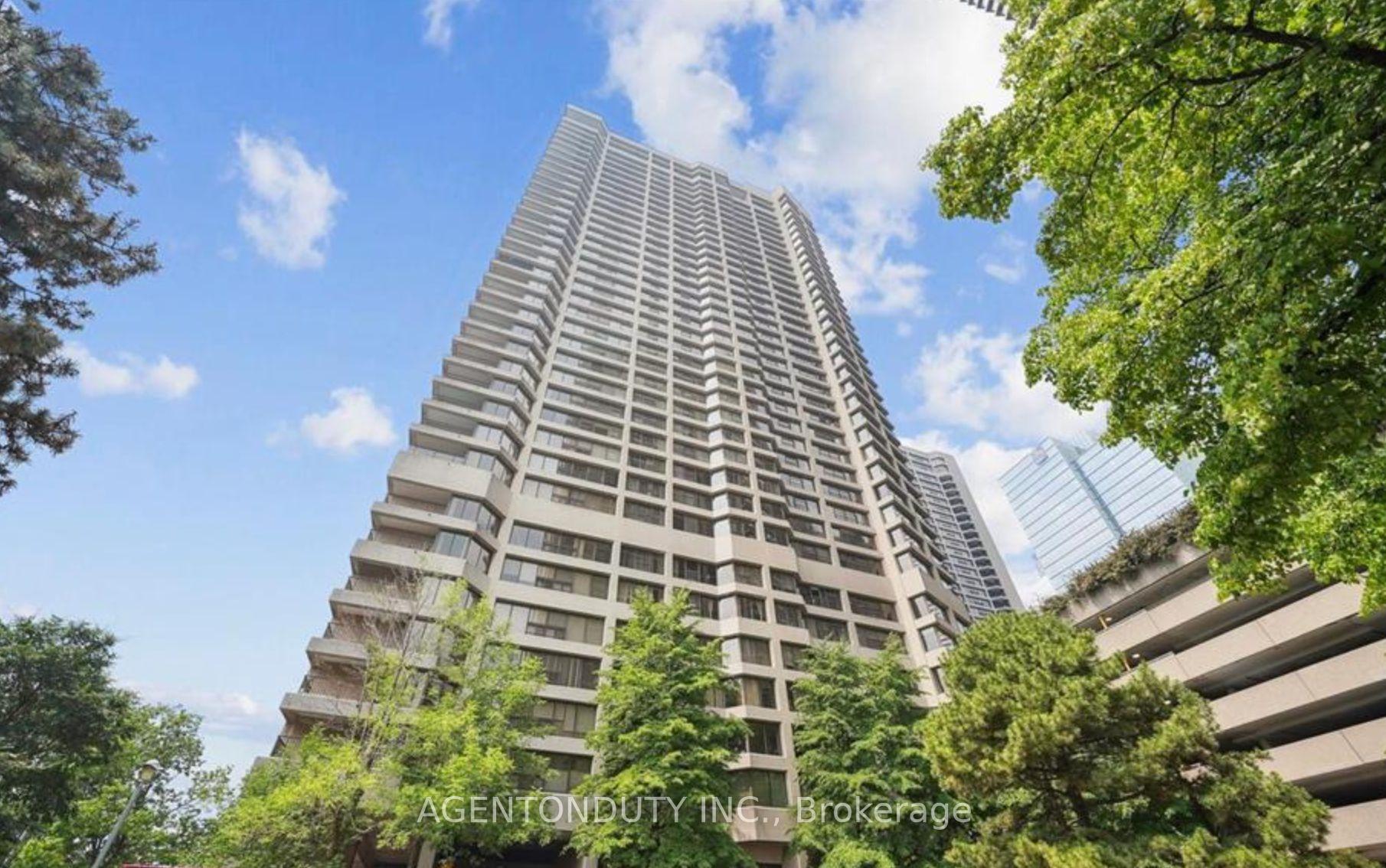 Photo 1 of Unit 1605, 65 Harbour Square, Toronto, Waterfront Communities — HOMEH