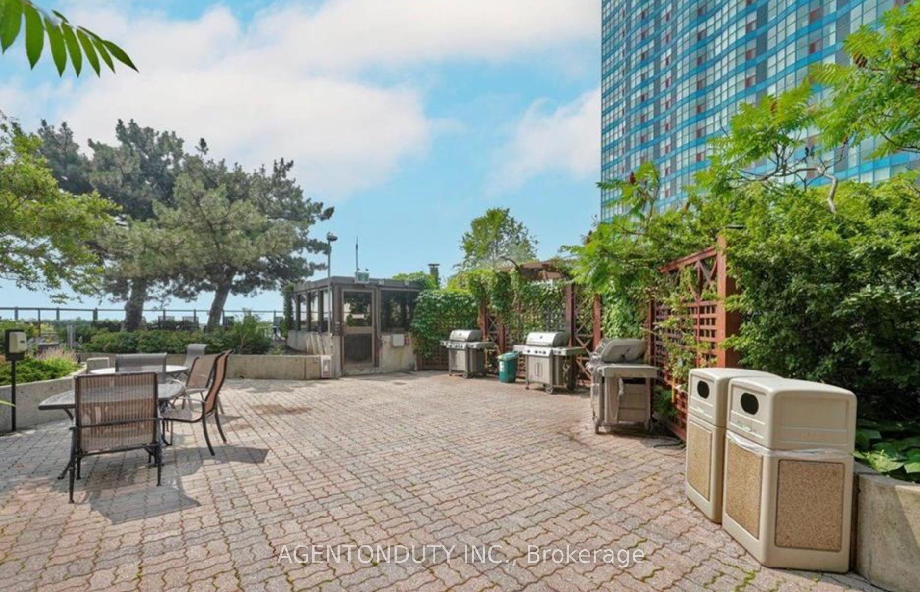 Photo 19 of Unit 1605, 65 Harbour Square, Toronto, Waterfront Communities — HOMEH