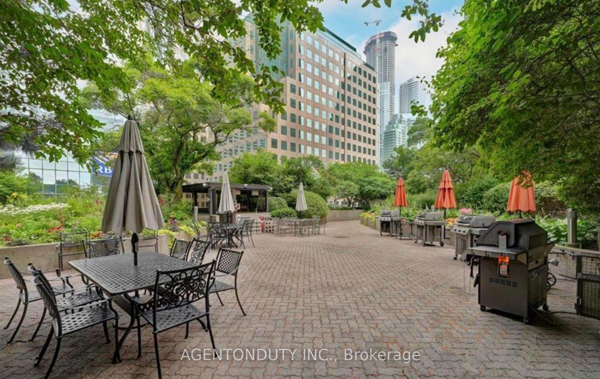 Photo 21 of Unit 1605, 65 Harbour Square, Toronto, Waterfront Communities — HOMEH