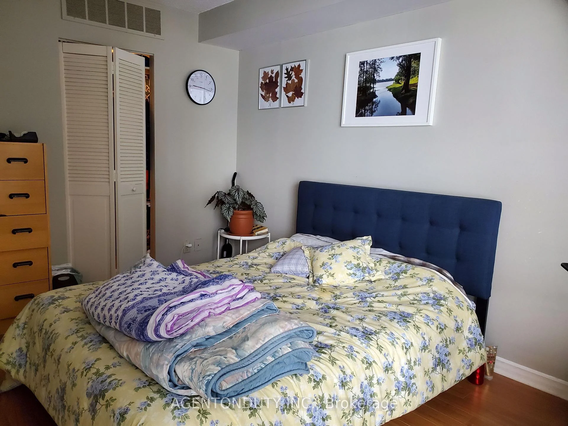 Photo 20 of Unit 1605, 65 Harbour Square, Toronto, Waterfront Communities — HOMEH