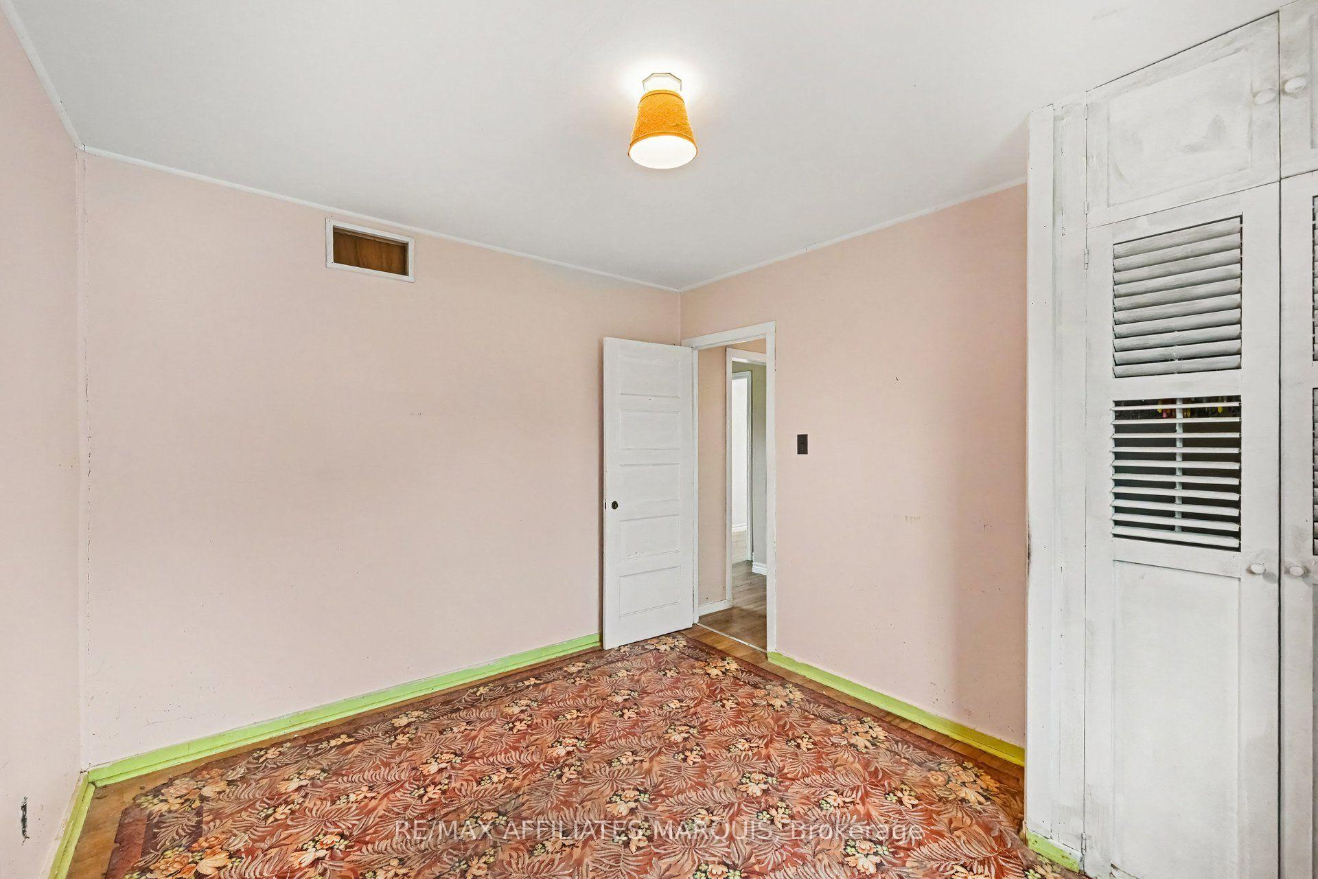 Photo 15 of 19 Churchill Crescent, Smiths Falls, Smiths Falls — HOMEH