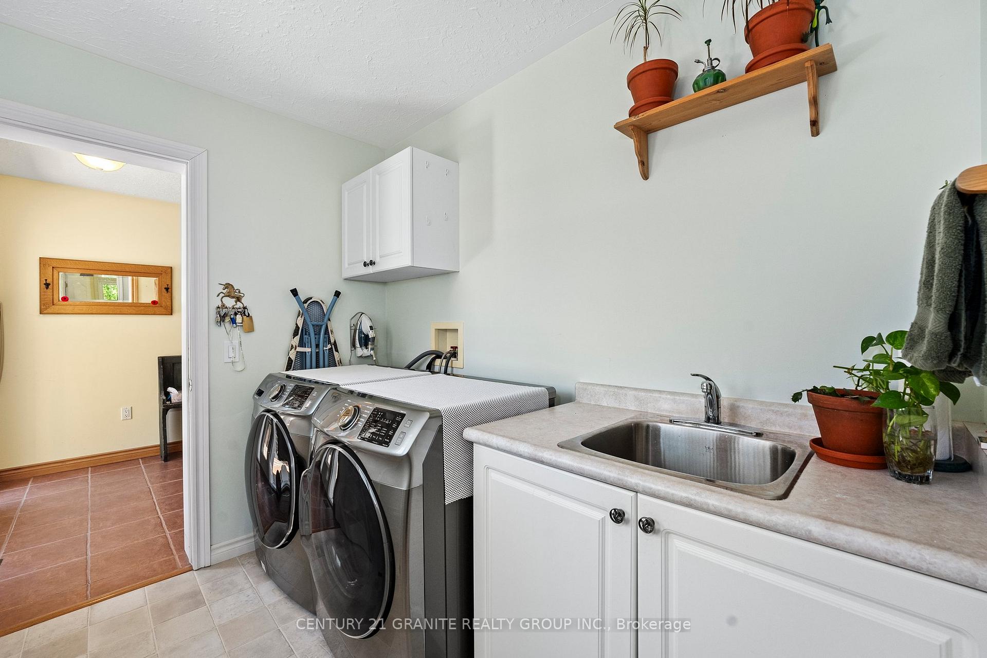 Photo 25 of 54 Cedar Drive, Hastings Highlands, Herschel Ward — HOMEH