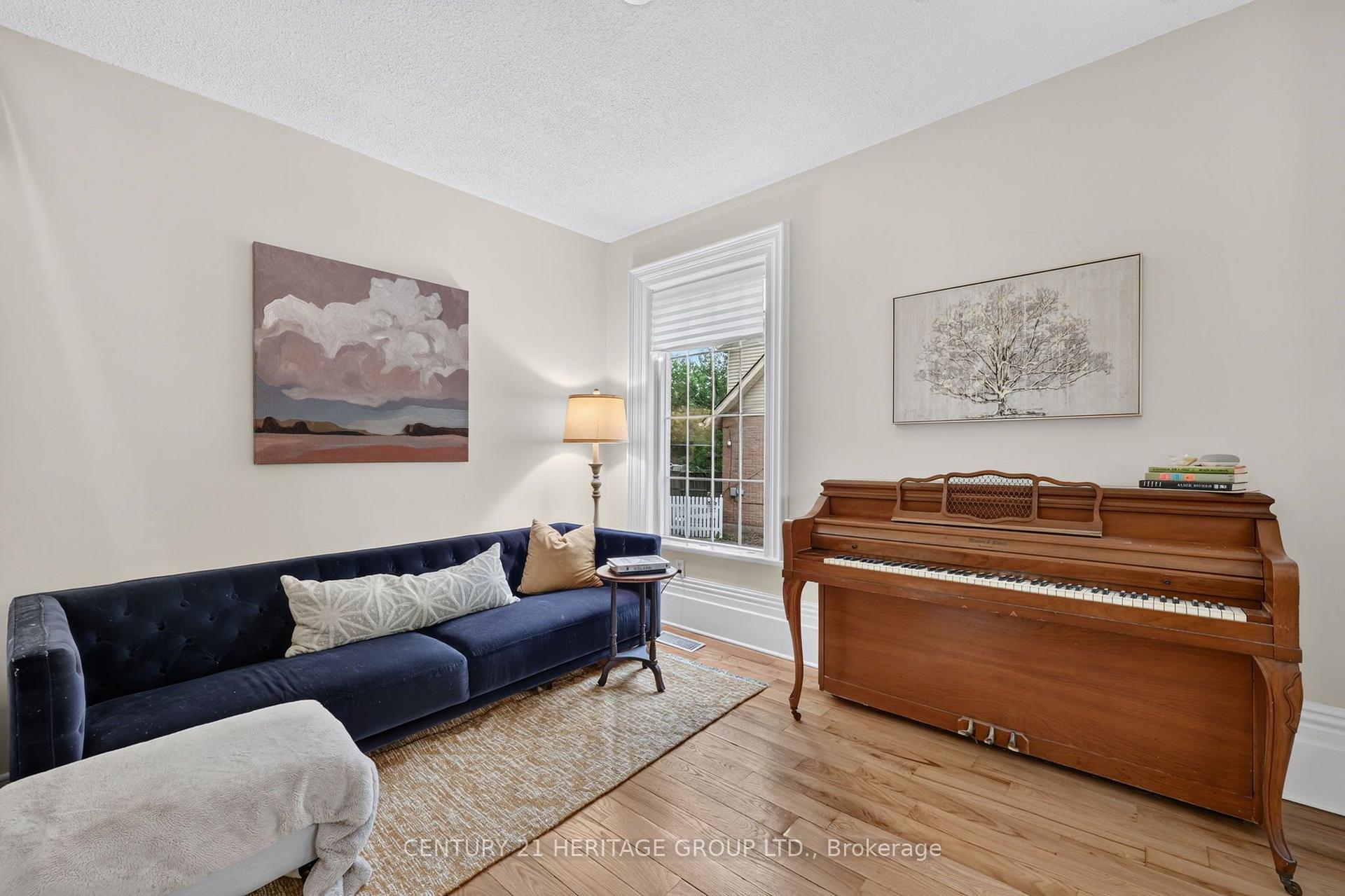 Photo 6 of 62 Queen Street N, New Tecumseth, Tottenham — HOMEH