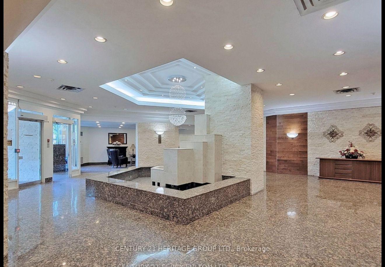 Photo 2 of Unit 525, 7805 Bayview Avenue, Markham, Aileen-Willowbrook — HOMEH