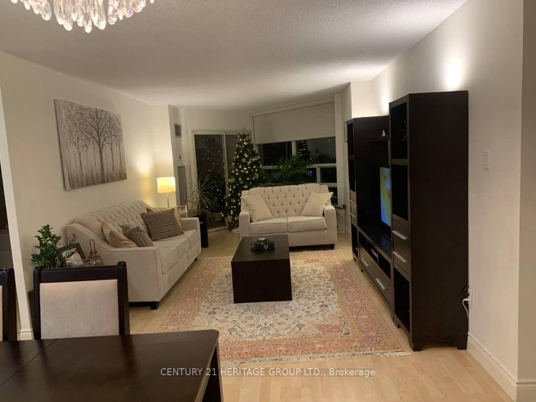 Photo 5 of Unit 525, 7805 Bayview Avenue, Markham, Aileen-Willowbrook — HOMEH