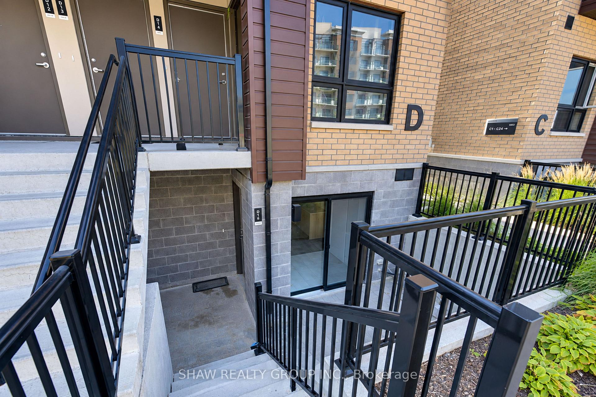 Photo 4 of Unit D16, 10 Palace Street, Kitchener, Laurentian Hills — HOMEH