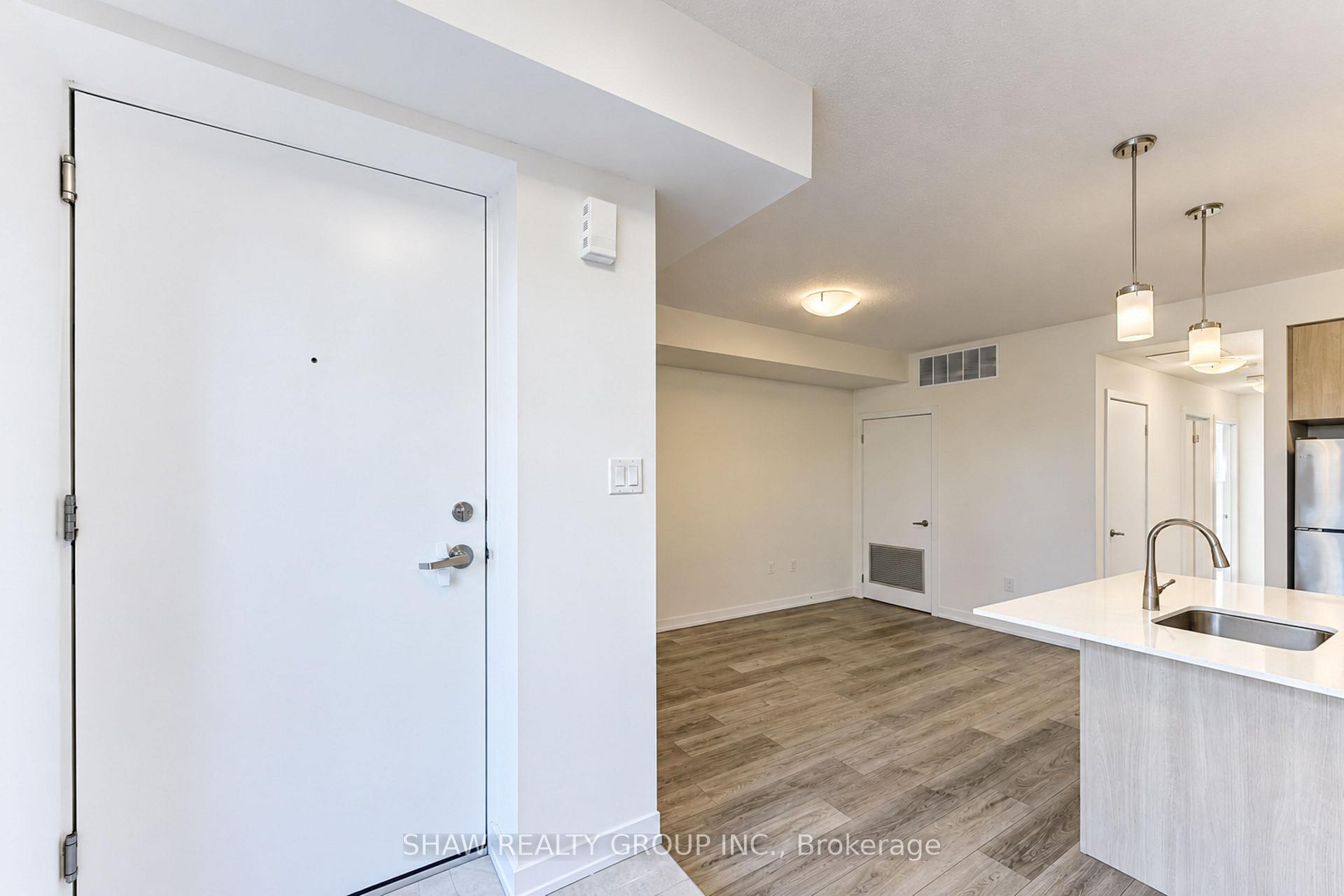 Photo 9 of Unit D16, 10 Palace Street, Kitchener, Laurentian Hills — HOMEH