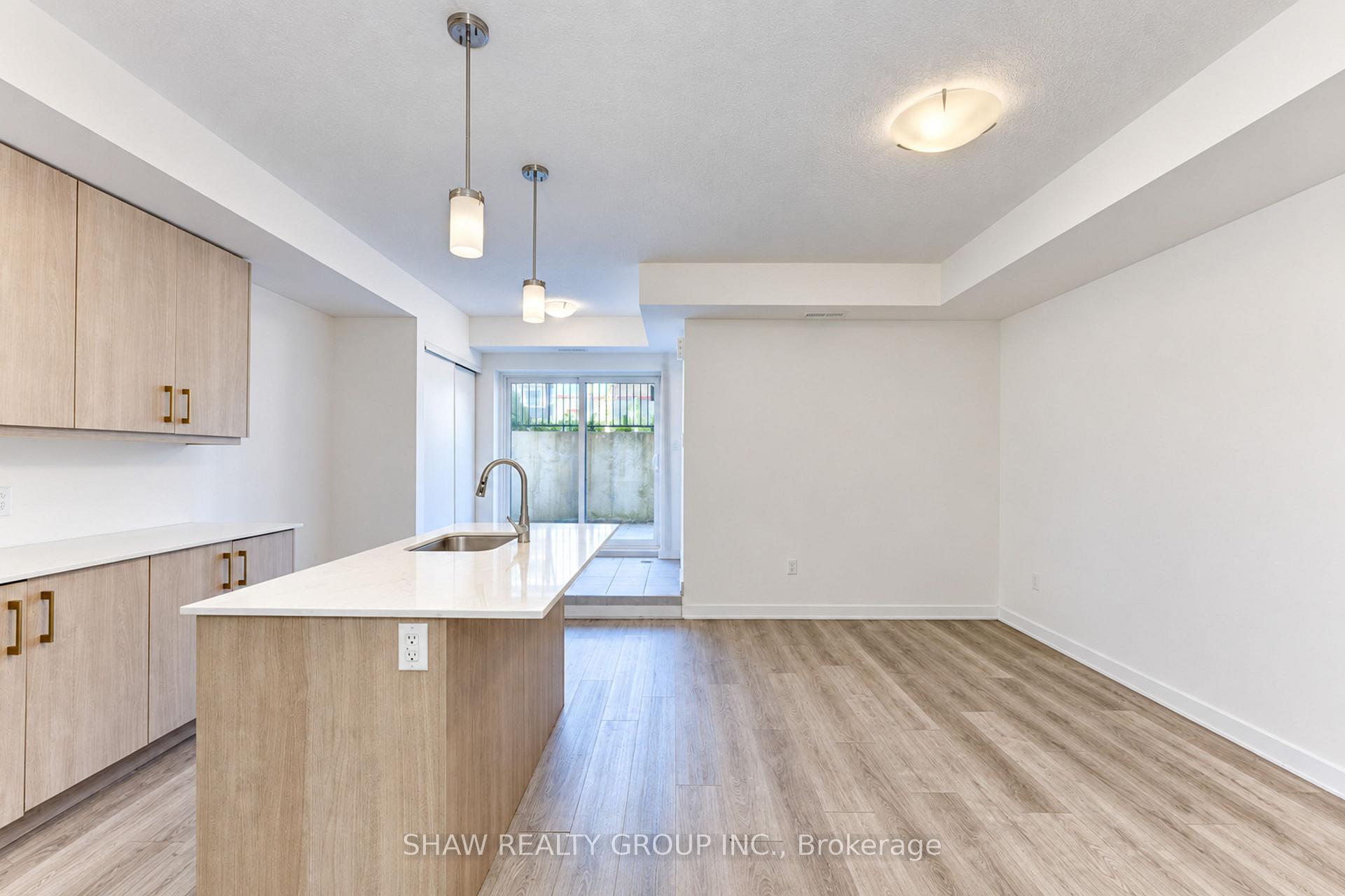 Photo 14 of Unit D16, 10 Palace Street, Kitchener, Laurentian Hills — HOMEH