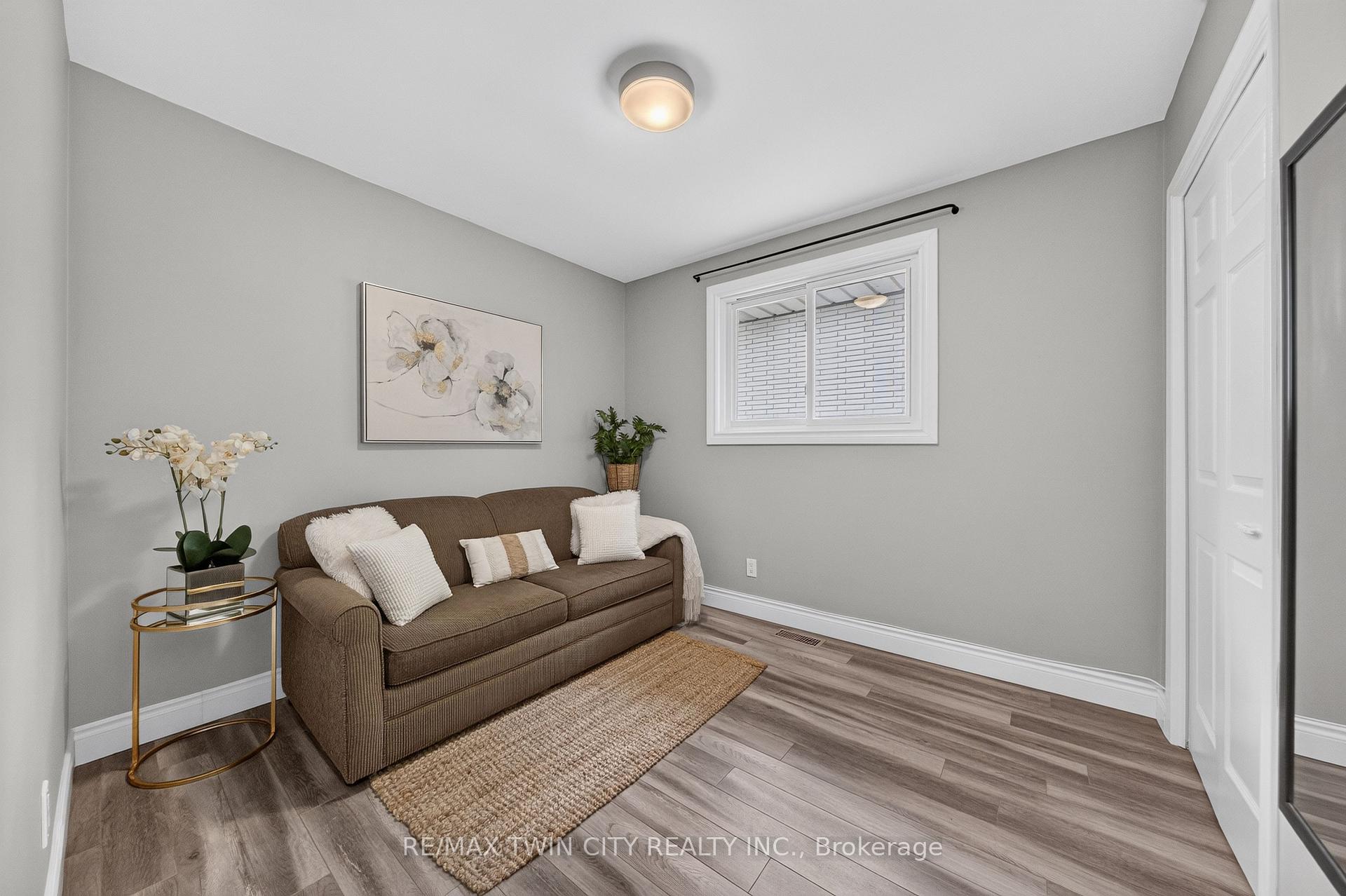 Photo 27 of 150 Coach Hill Drive, Kitchener, Country Hills East — HOMEH