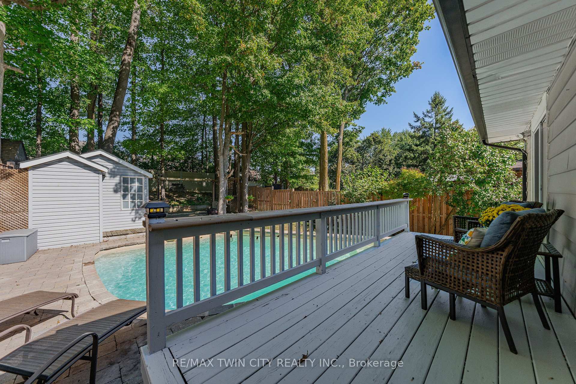 Photo 34 of 150 Coach Hill Drive, Kitchener, Country Hills East — HOMEH