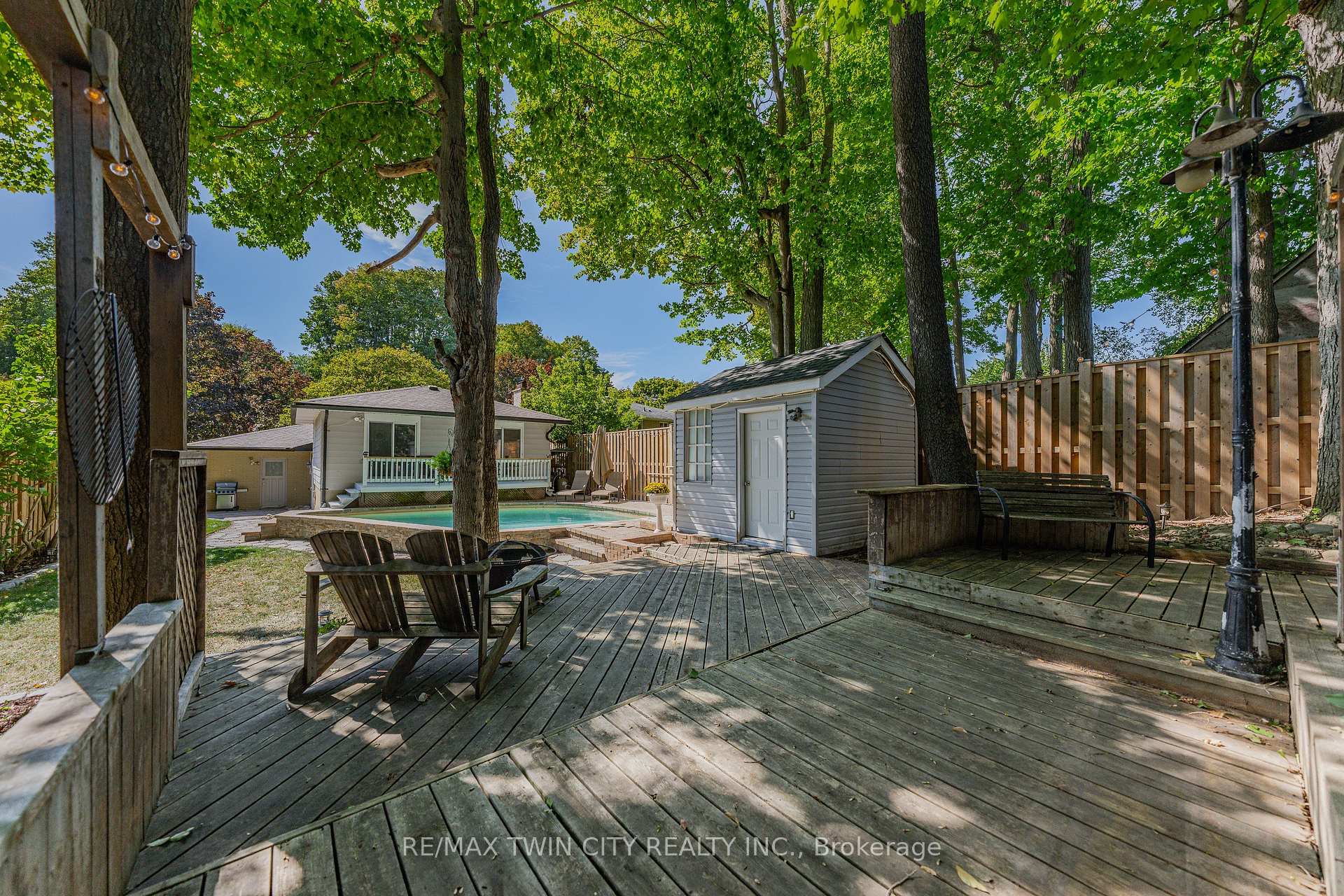 Photo 42 of 150 Coach Hill Drive, Kitchener, Country Hills East — HOMEH