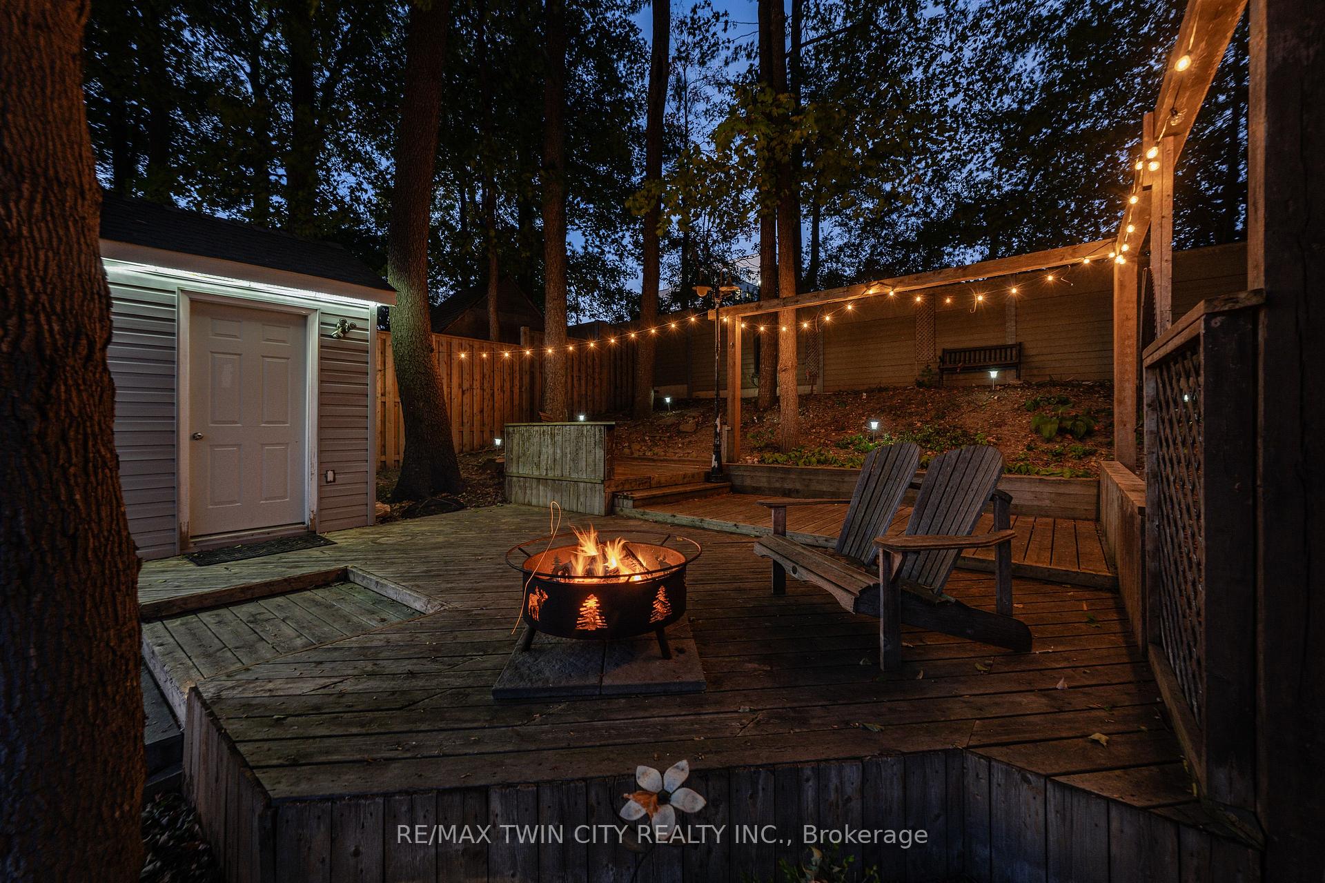Photo 47 of 150 Coach Hill Drive, Kitchener, Country Hills East — HOMEH
