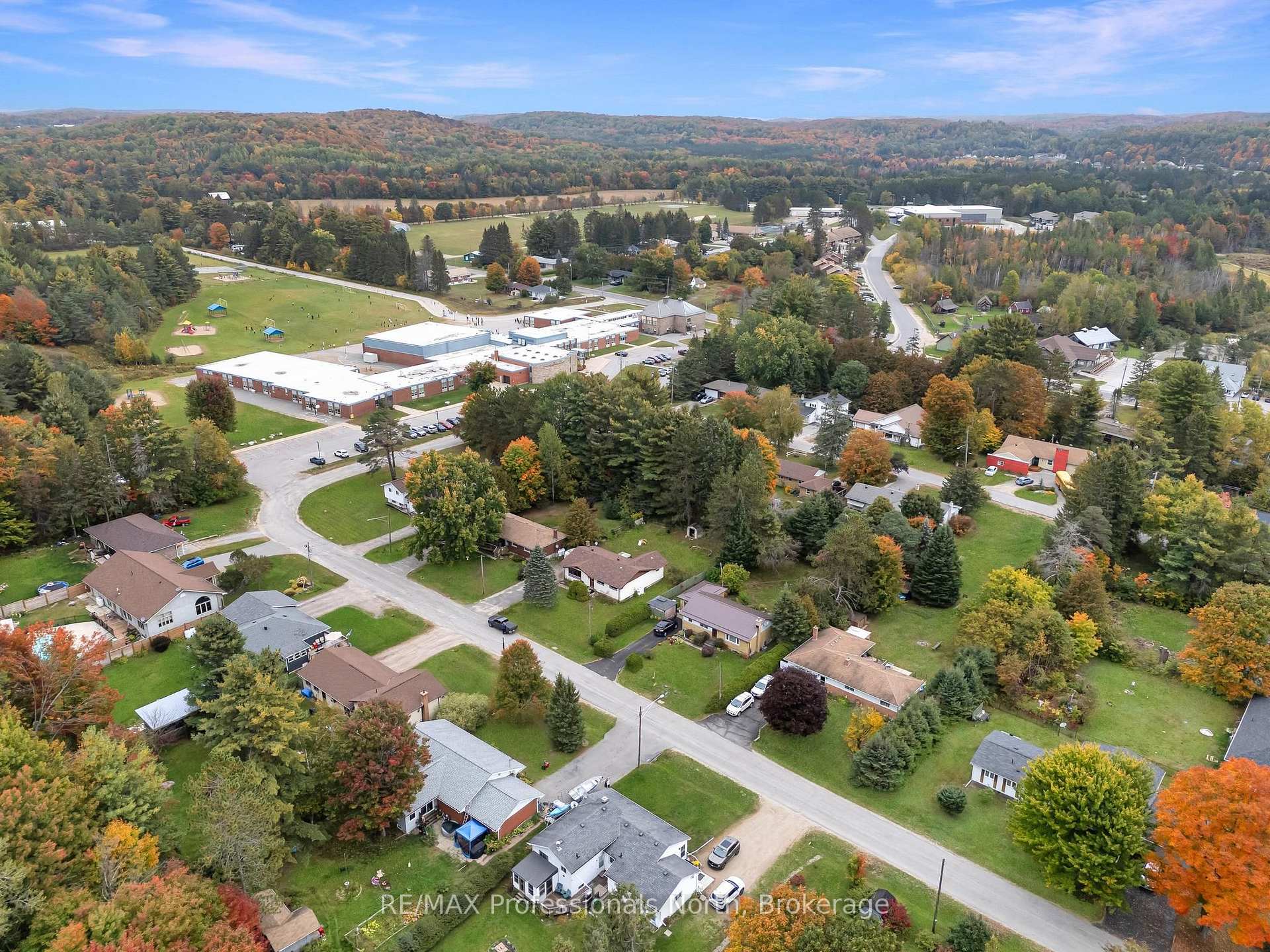 Photo 32 of 23 Vintage Crescent, Minden Hills, Anson — HOMEH