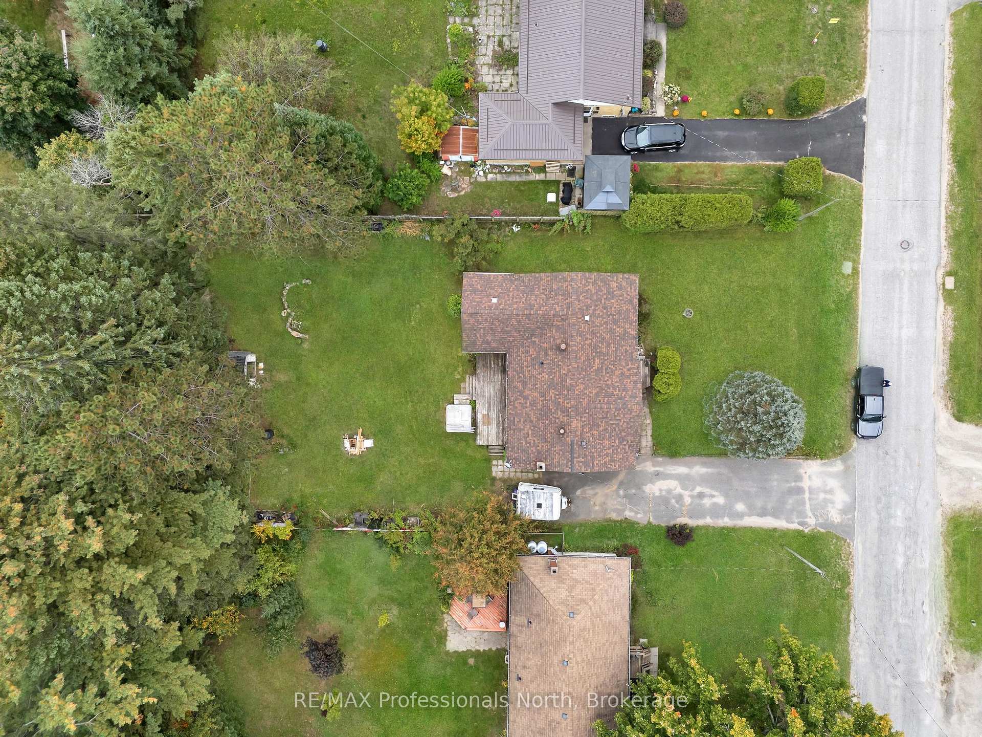 Photo 36 of 23 Vintage Crescent, Minden Hills, Anson — HOMEH