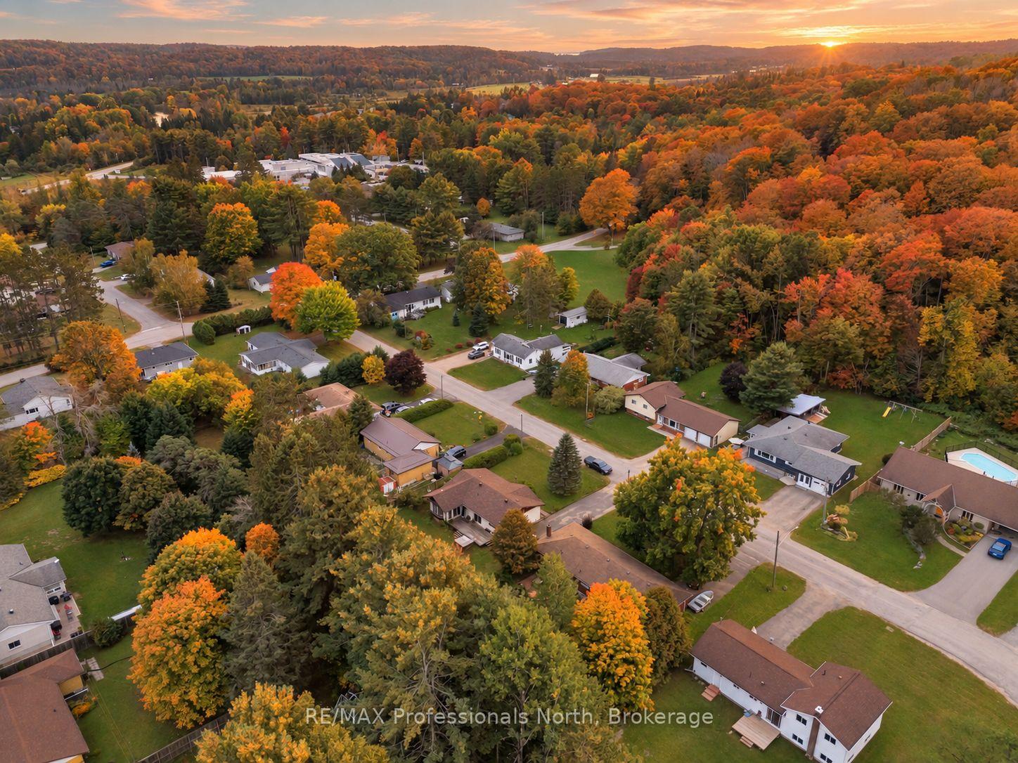 Photo 48 of 23 Vintage Crescent, Minden Hills, Anson — HOMEH