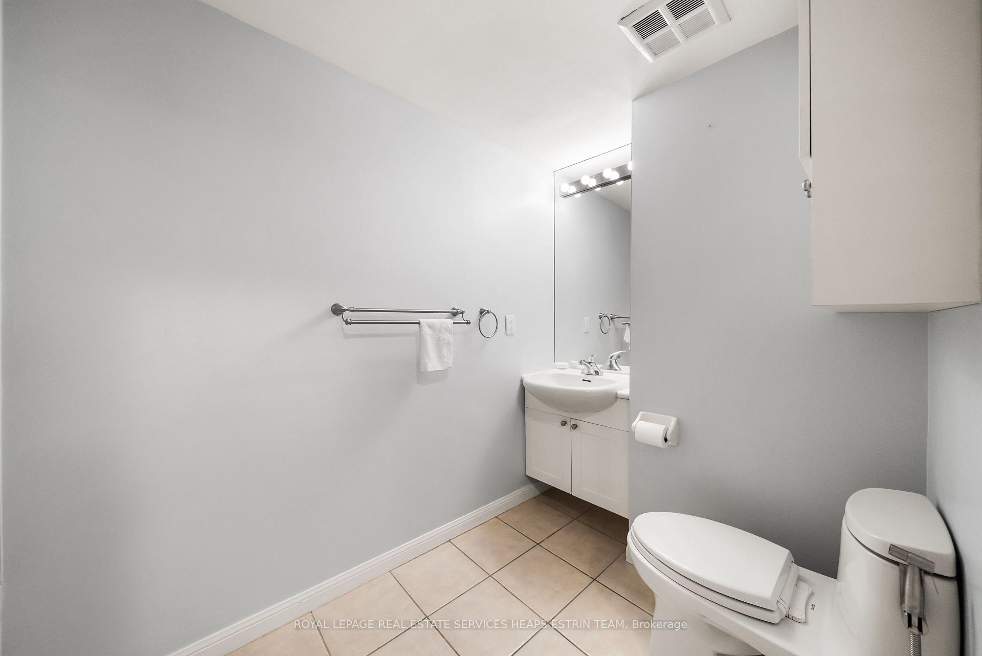 Photo 11 of Unit 103, 1801 Bayview Avenue, Toronto, Leaside — HOMEH