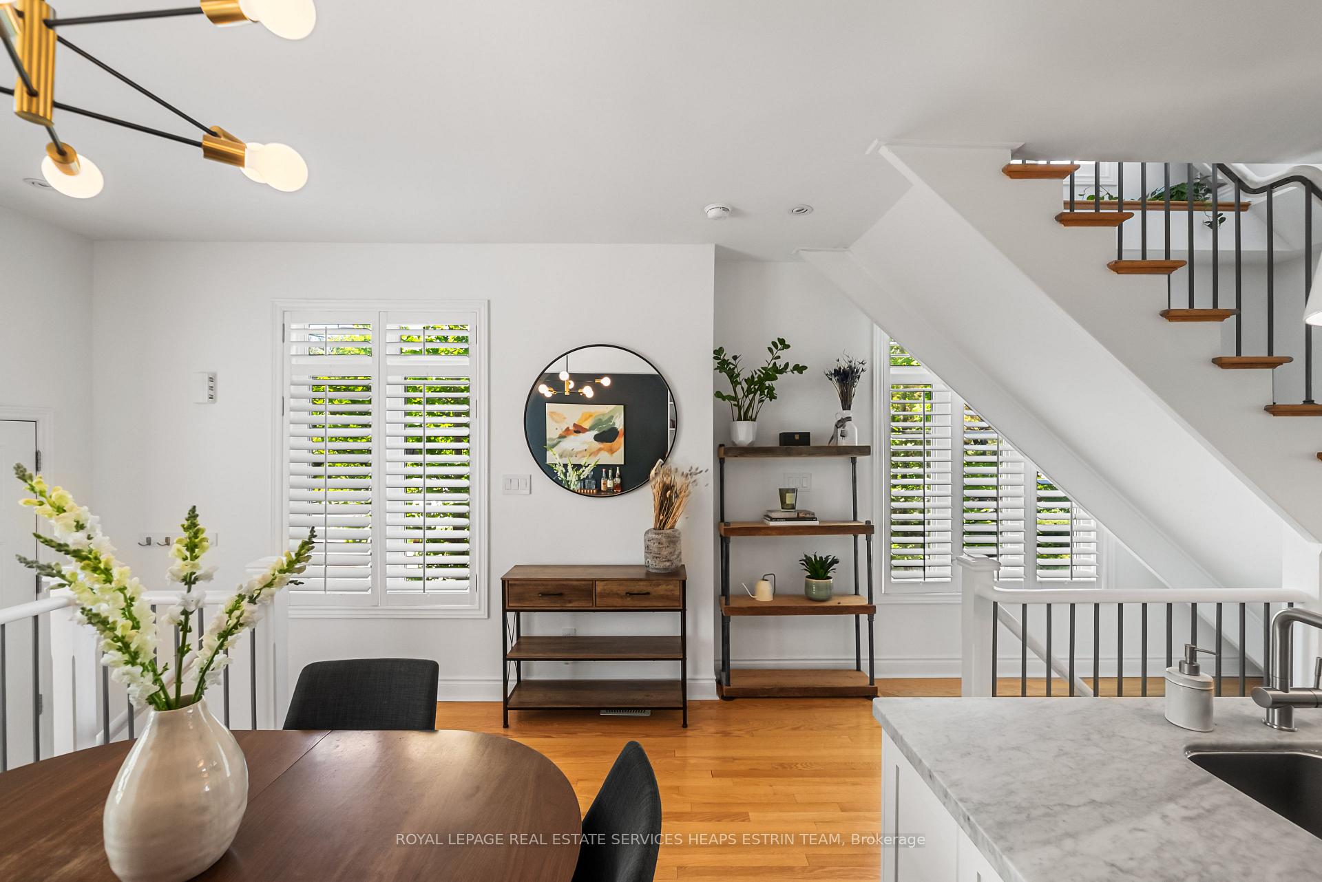 Photo 9 of 32 Mendota Road, Etobicoke, Stonegate-Queensway — HOMEH