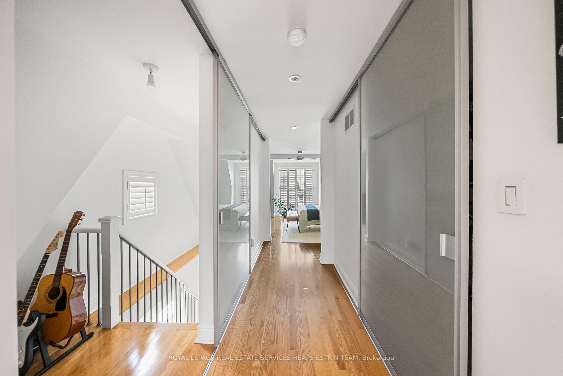 Photo 37 of 32 Mendota Road, Etobicoke, Stonegate-Queensway — HOMEH