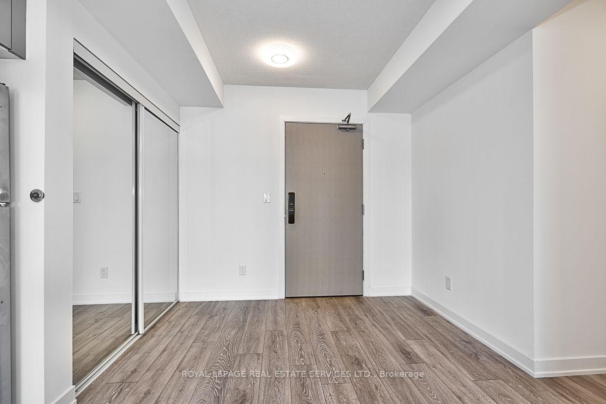 Photo 4 of Unit A708, 3210 Dakota Common, Burlington, Alton — HOMEH