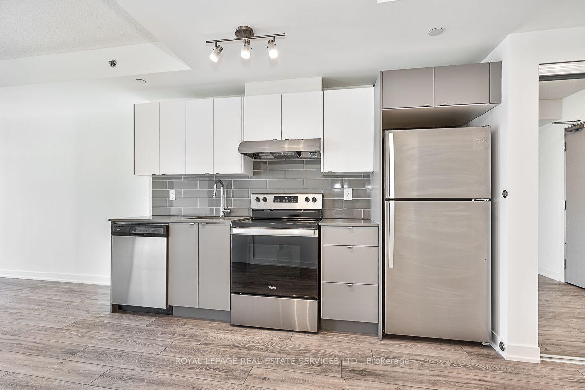 Photo 8 of Unit A708, 3210 Dakota Common, Burlington, Alton — HOMEH