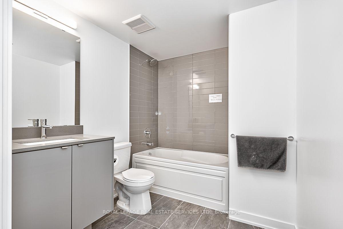 Photo 13 of Unit A708, 3210 Dakota Common, Burlington, Alton — HOMEH