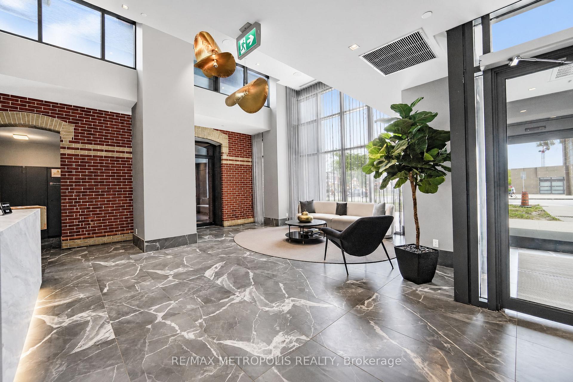 Photo 4 of Unit 421, 286 Main Street, Toronto, East End-Danforth — HOMEH