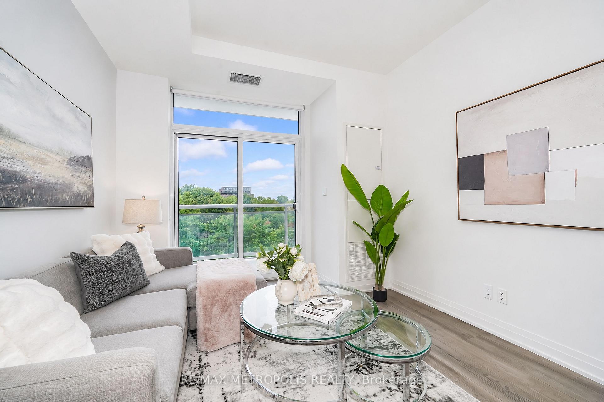 Photo 10 of Unit 421, 286 Main Street, Toronto, East End-Danforth — HOMEH