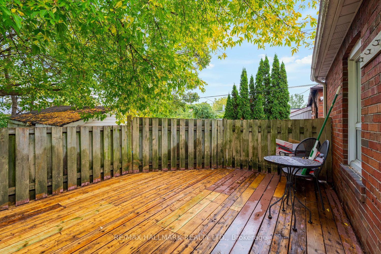 Photo 12 of 31 Thora Avenue, Scarborough, Oakridge — HOMEH