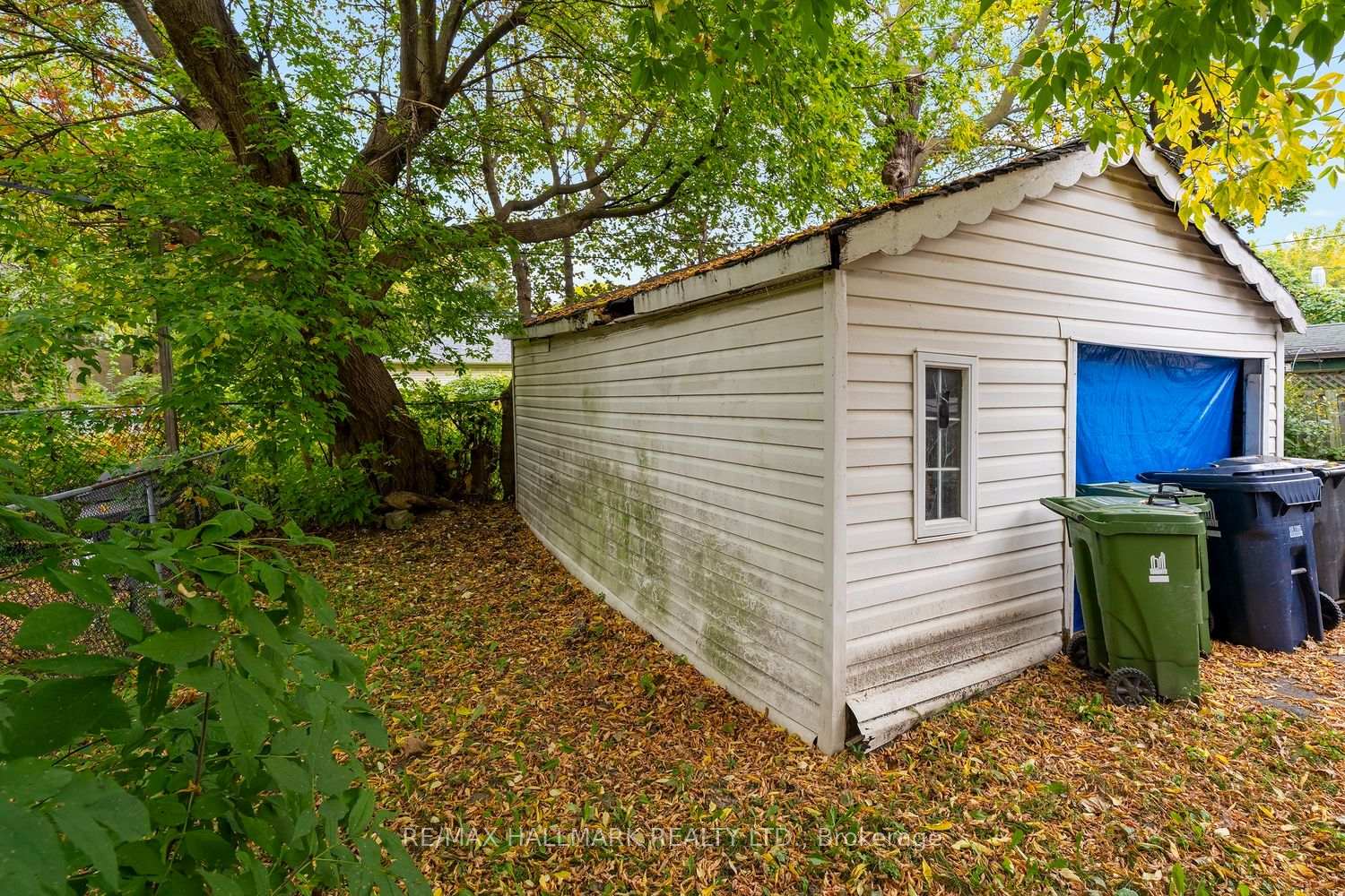 Photo 13 of 31 Thora Avenue, Scarborough, Oakridge — HOMEH