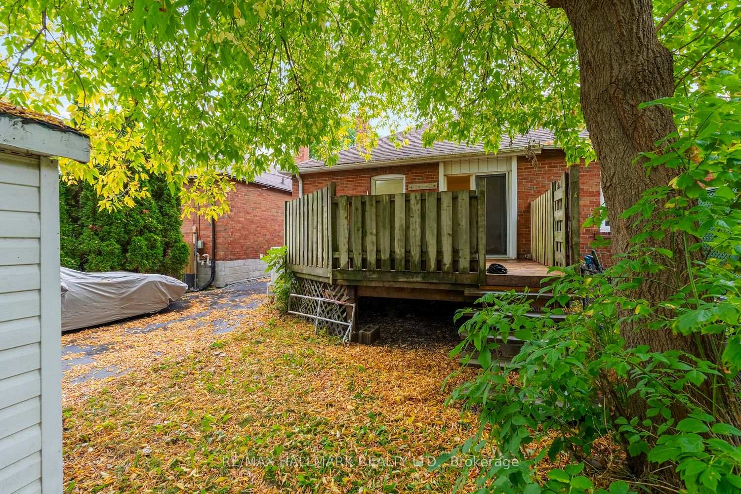 Photo 27 of 31 Thora Avenue, Scarborough, Oakridge — HOMEH