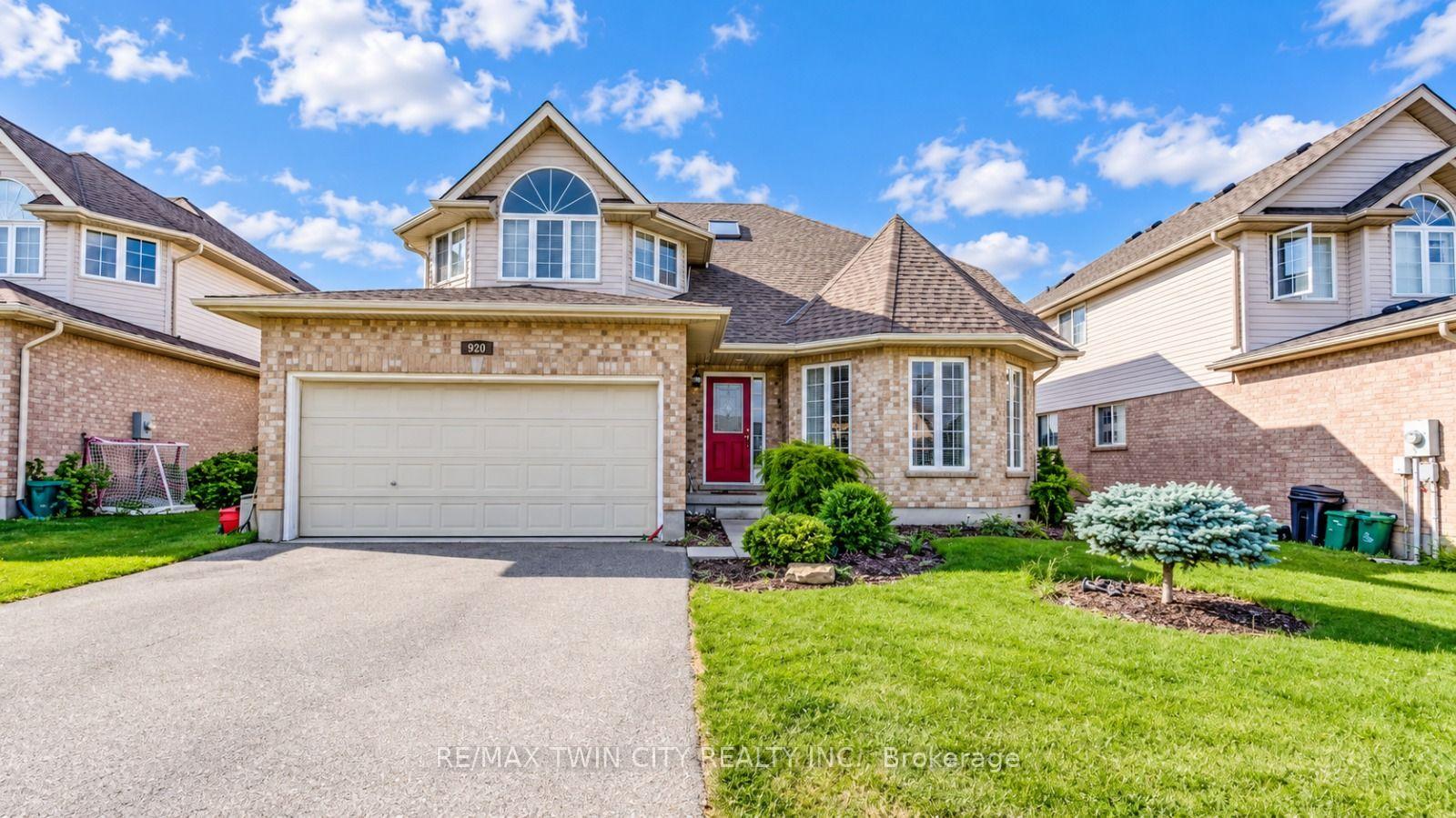 Photo 1 of 920 Marl Meadow Court, Kitchener, Brigadoon — HOMEH