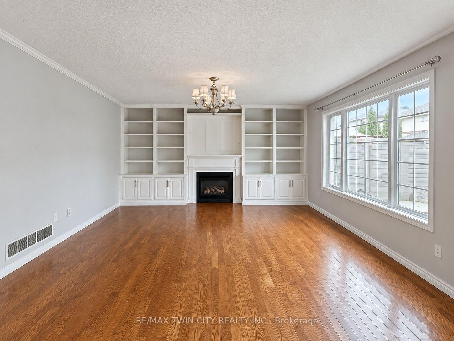 Photo 5 of 920 Marl Meadow Court, Kitchener, Brigadoon — HOMEH