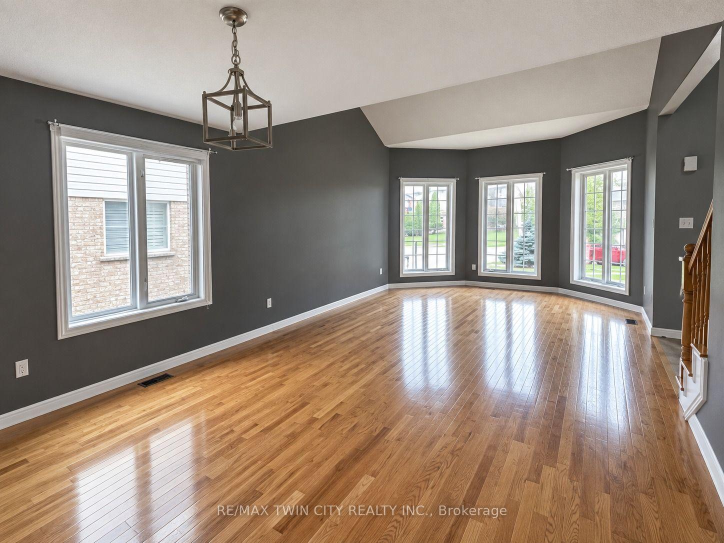 Photo 6 of 920 Marl Meadow Court, Kitchener, Brigadoon — HOMEH