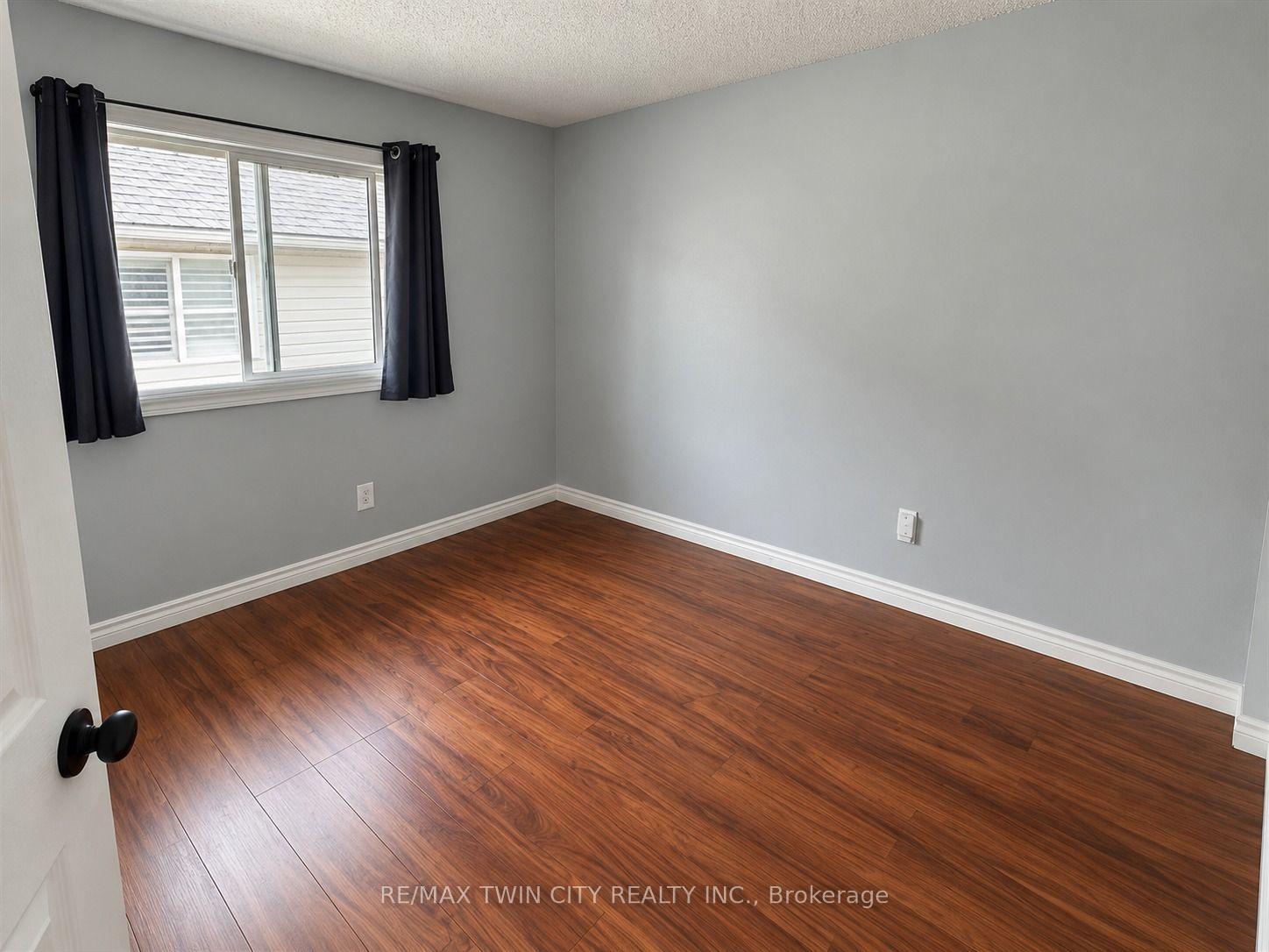 Photo 24 of 920 Marl Meadow Court, Kitchener, Brigadoon — HOMEH