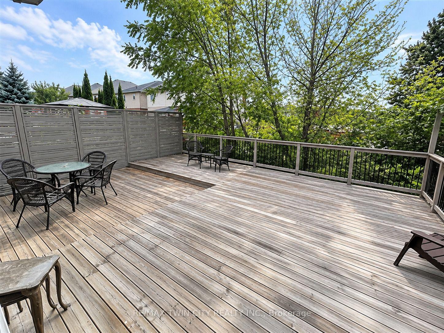 Photo 33 of 920 Marl Meadow Court, Kitchener, Brigadoon — HOMEH