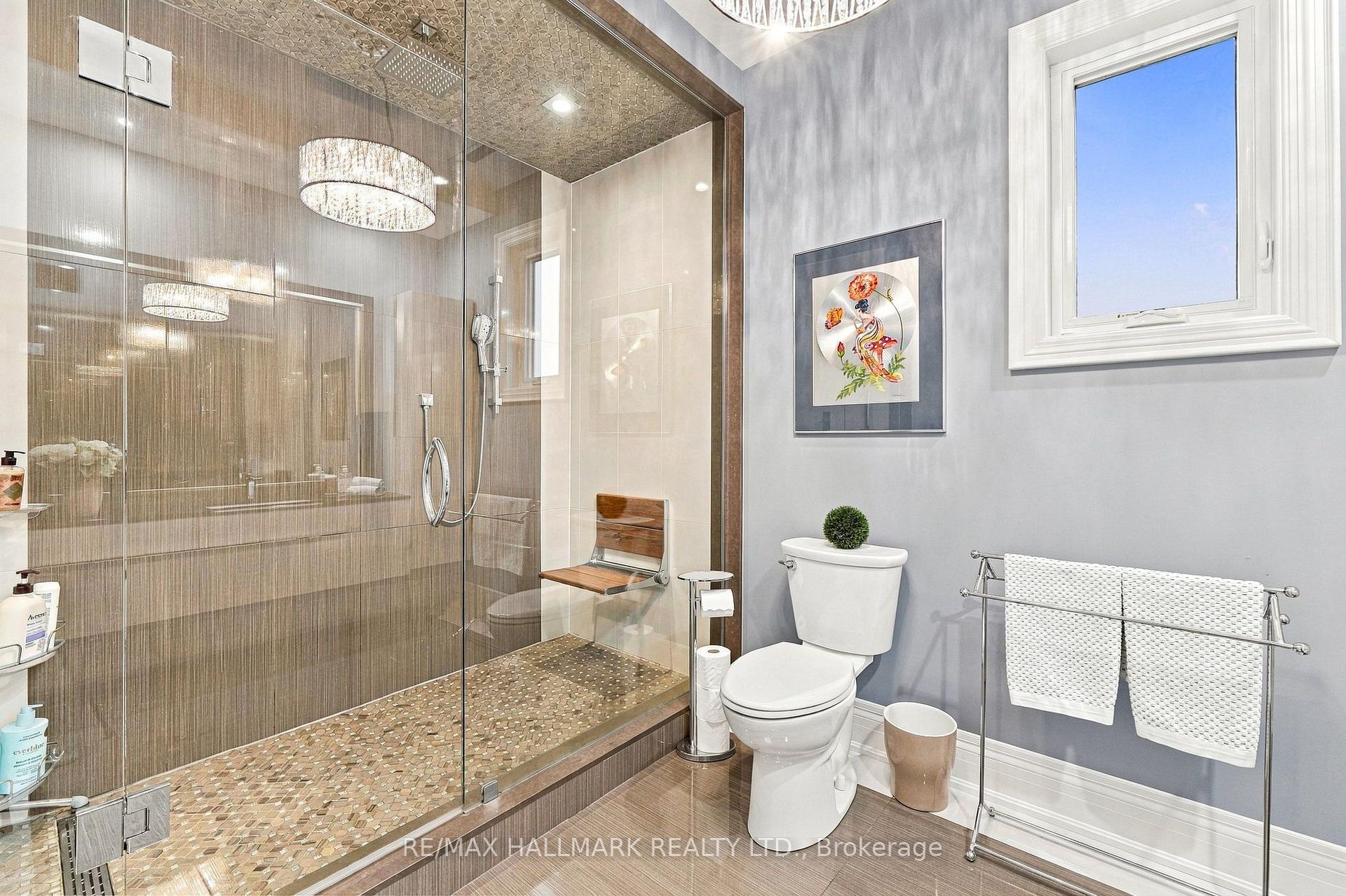 Photo 27 of 35 Rainbow Drive, Vaughan, West Woodbridge — HOMEH