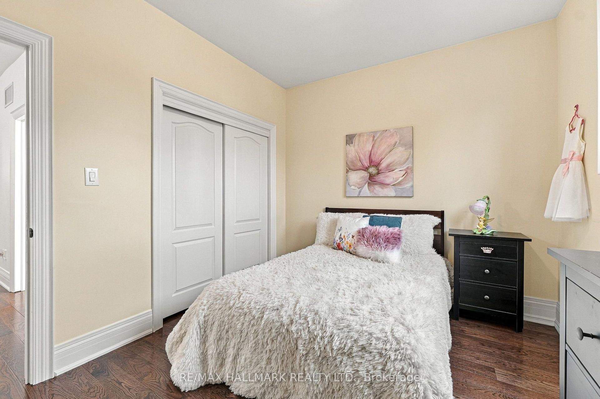 Photo 31 of 35 Rainbow Drive, Vaughan, West Woodbridge — HOMEH
