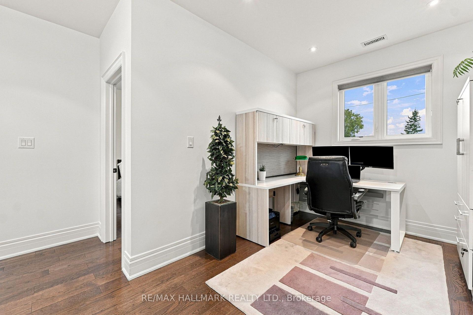 Photo 32 of 35 Rainbow Drive, Vaughan, West Woodbridge — HOMEH