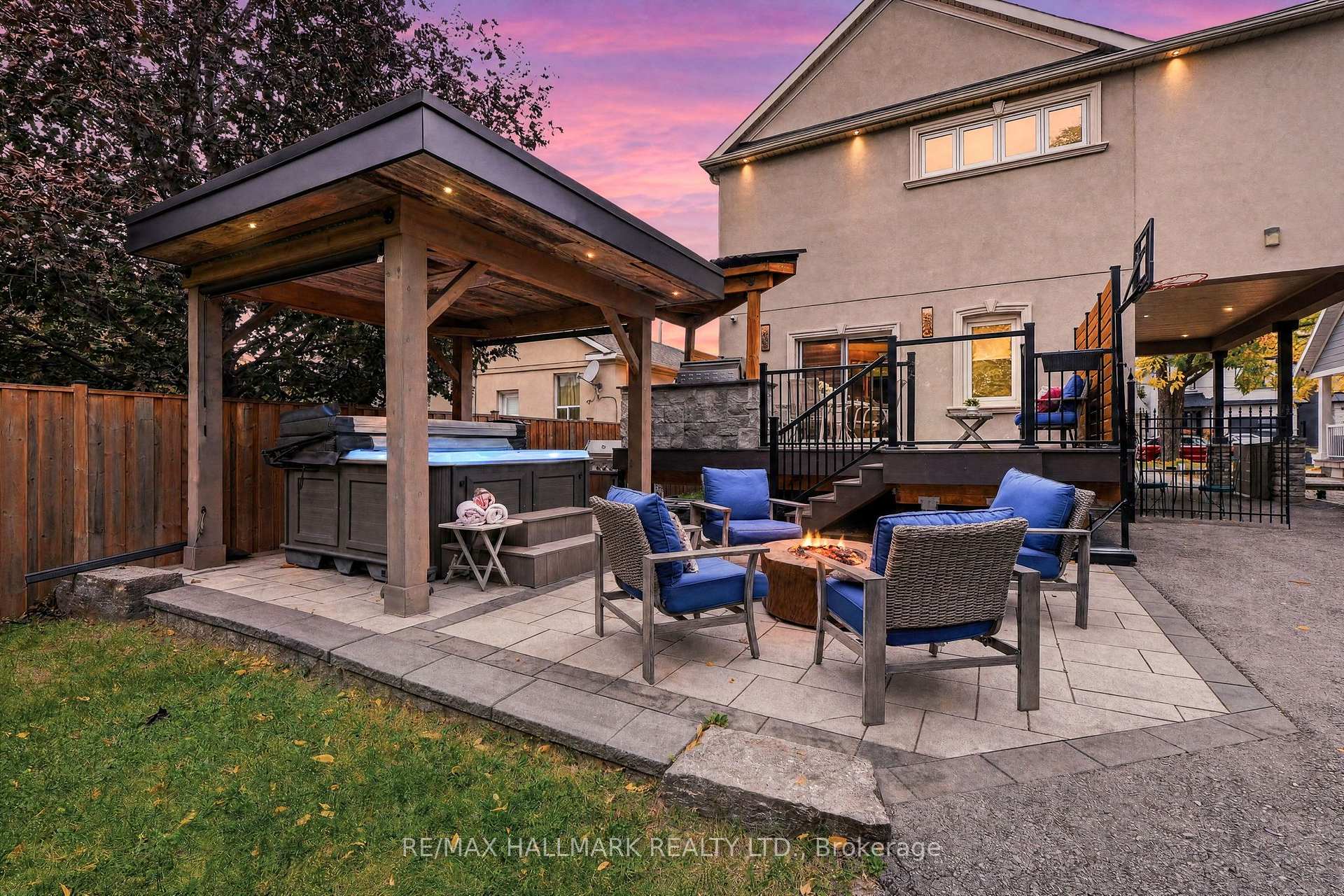 Photo 41 of 35 Rainbow Drive, Vaughan, West Woodbridge — HOMEH