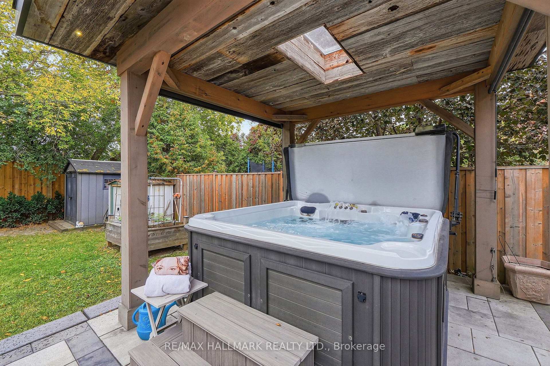 Photo 44 of 35 Rainbow Drive, Vaughan, West Woodbridge — HOMEH