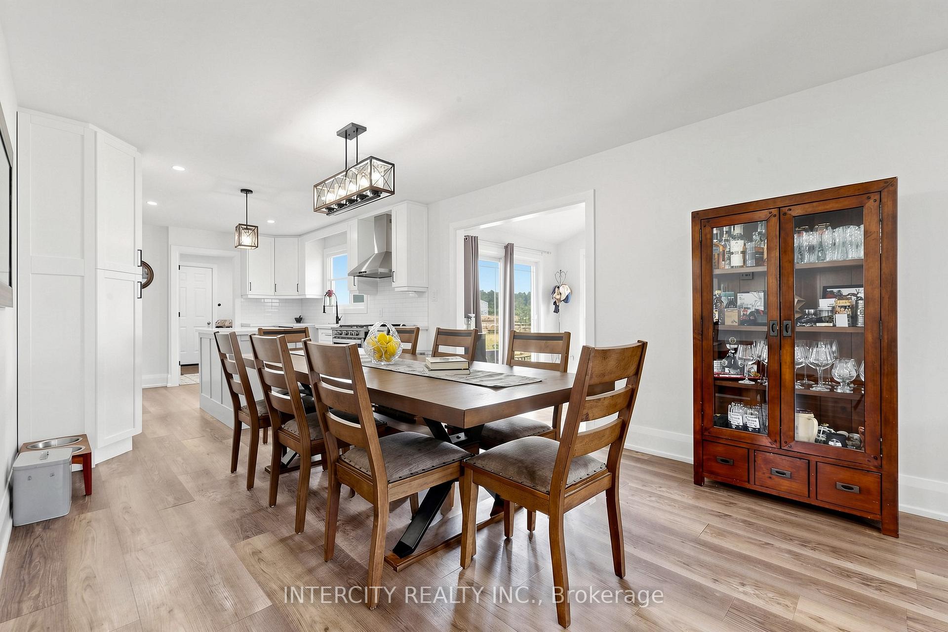 Photo 12 of 2076 15th Side Road, New Tecumseth, Rural New Tecumseth — HOMEH