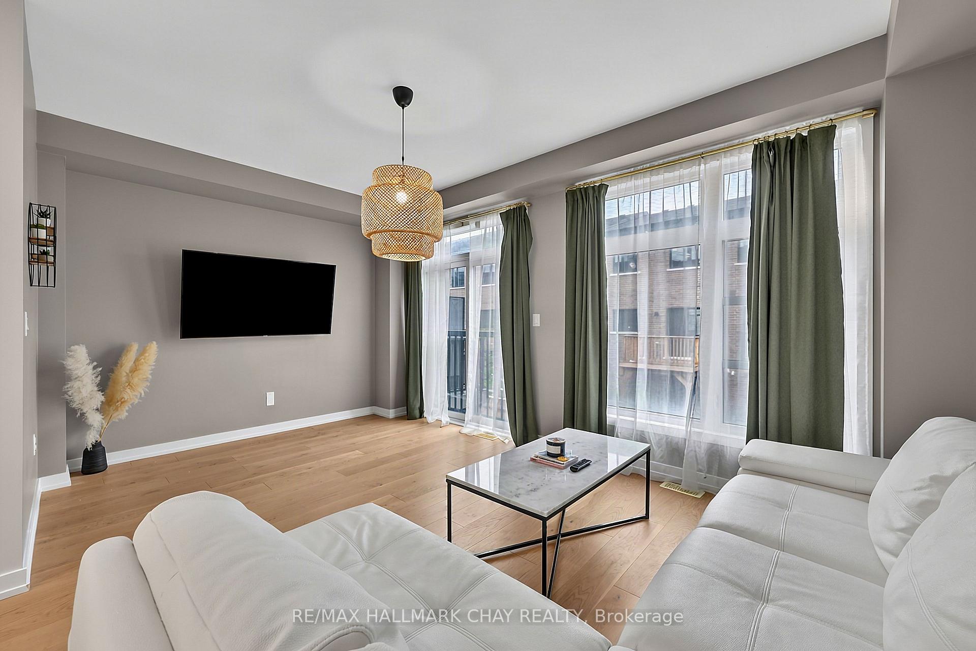 Photo 12 of 2526 Castlegate Crossing, Pickering, Duffin Heights — HOMEH
