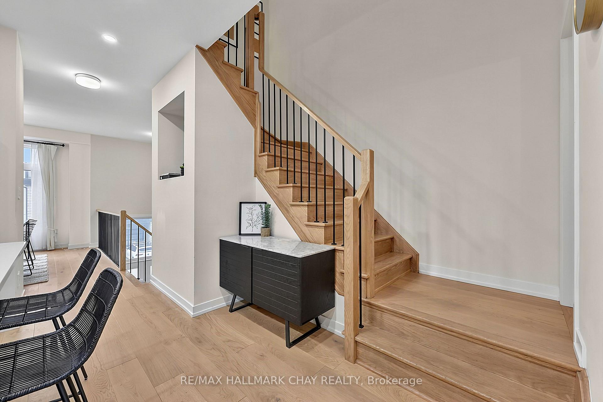 Photo 16 of 2526 Castlegate Crossing, Pickering, Duffin Heights — HOMEH