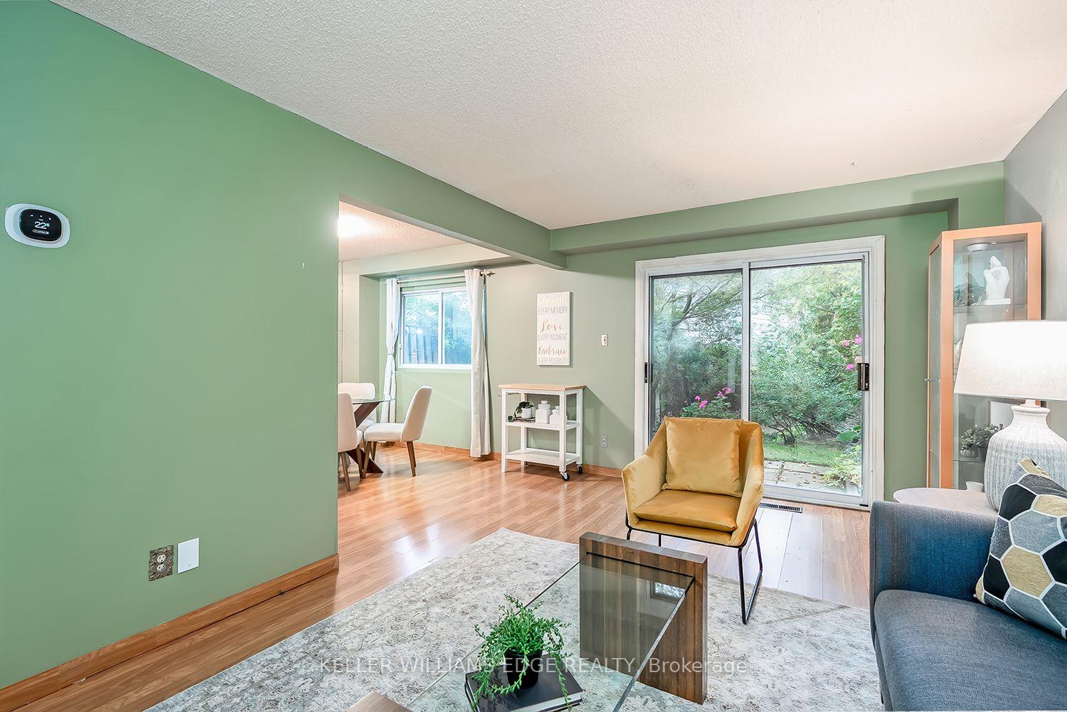 Photo 10 of Unit 2, 473 Woodview Road, Burlington, Roseland — HOMEH