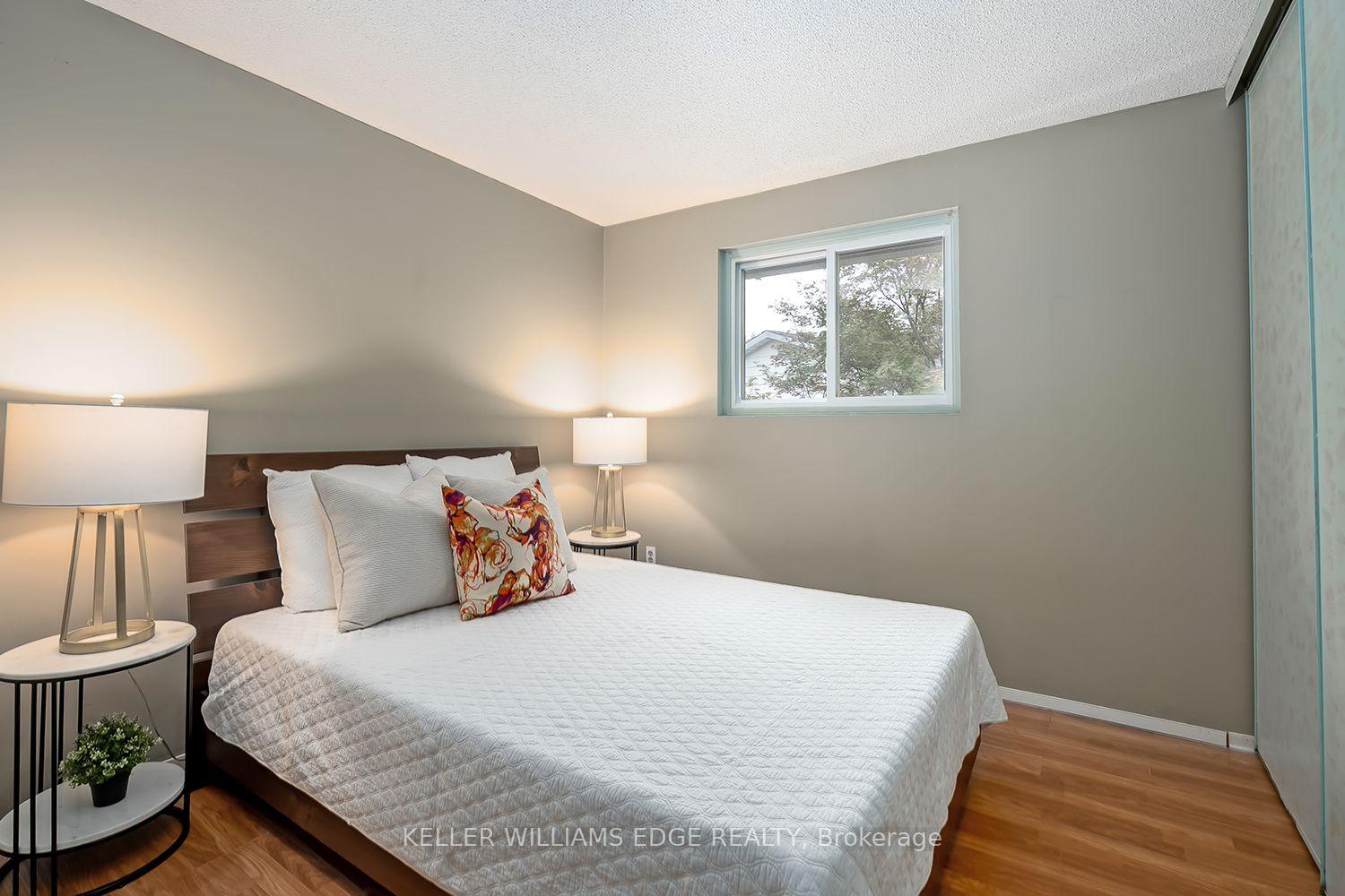 Photo 20 of Unit 2, 473 Woodview Road, Burlington, Roseland — HOMEH